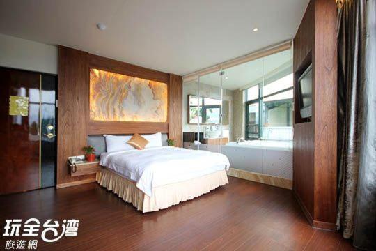 Shuian Lakeside Hotel Yuchi Bagian luar foto