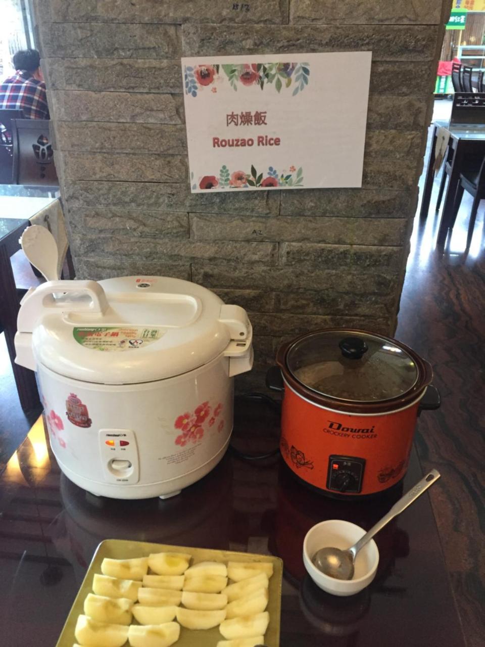 Shuian Lakeside Hotel Yuchi Bagian luar foto